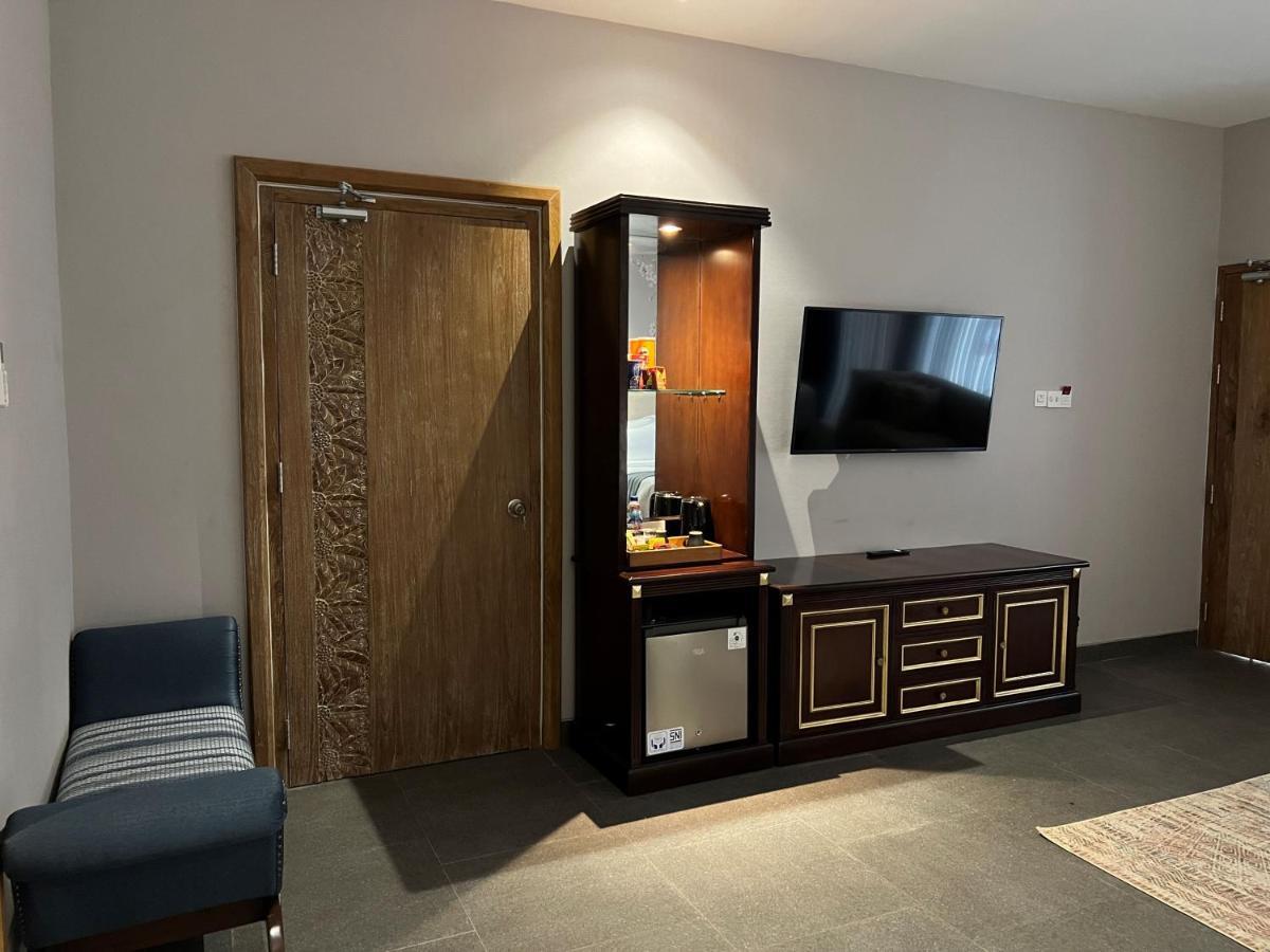 Tabebuya Resto & Resort Kesembu Zewnętrze zdjęcie