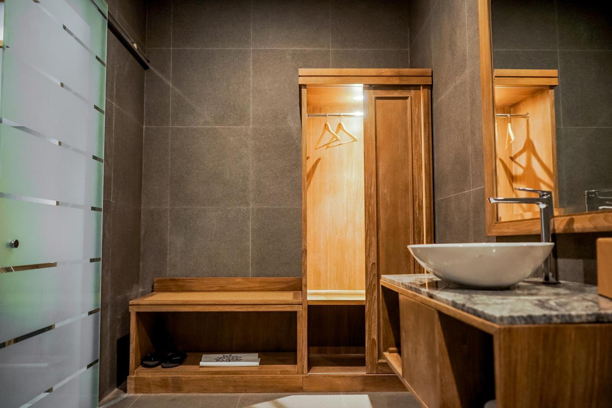Tabebuya Resto & Resort Kesembu Zewnętrze zdjęcie
