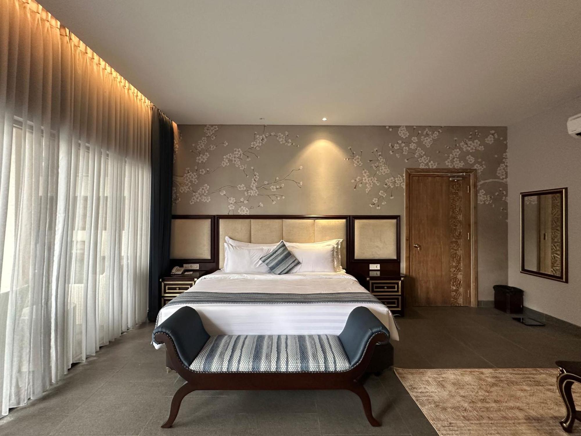 Tabebuya Resto & Resort Kesembu Zewnętrze zdjęcie